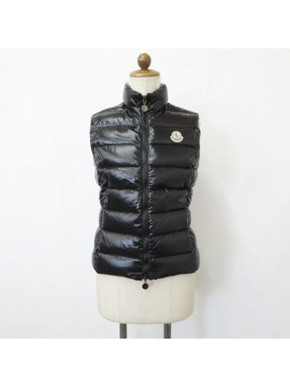 Moncler Ghany Down Vest Zip Up Stand Collar Patch Black 00